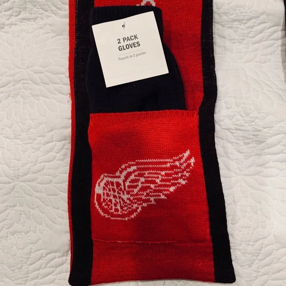 Red Wings Hooded scarf NWT